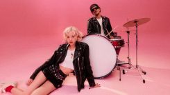 BLACKPINK’s Rose, Bruno Mars Release MV for 'APT.'