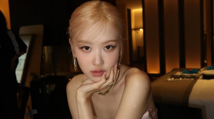 ROSÉ's Popularity Discussed by Netizens
