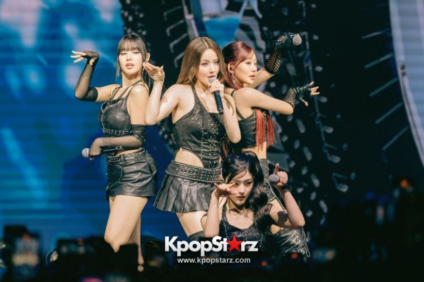 KISS OF LIFE Lights Up Singapore With Explosive “KISS ROAD”