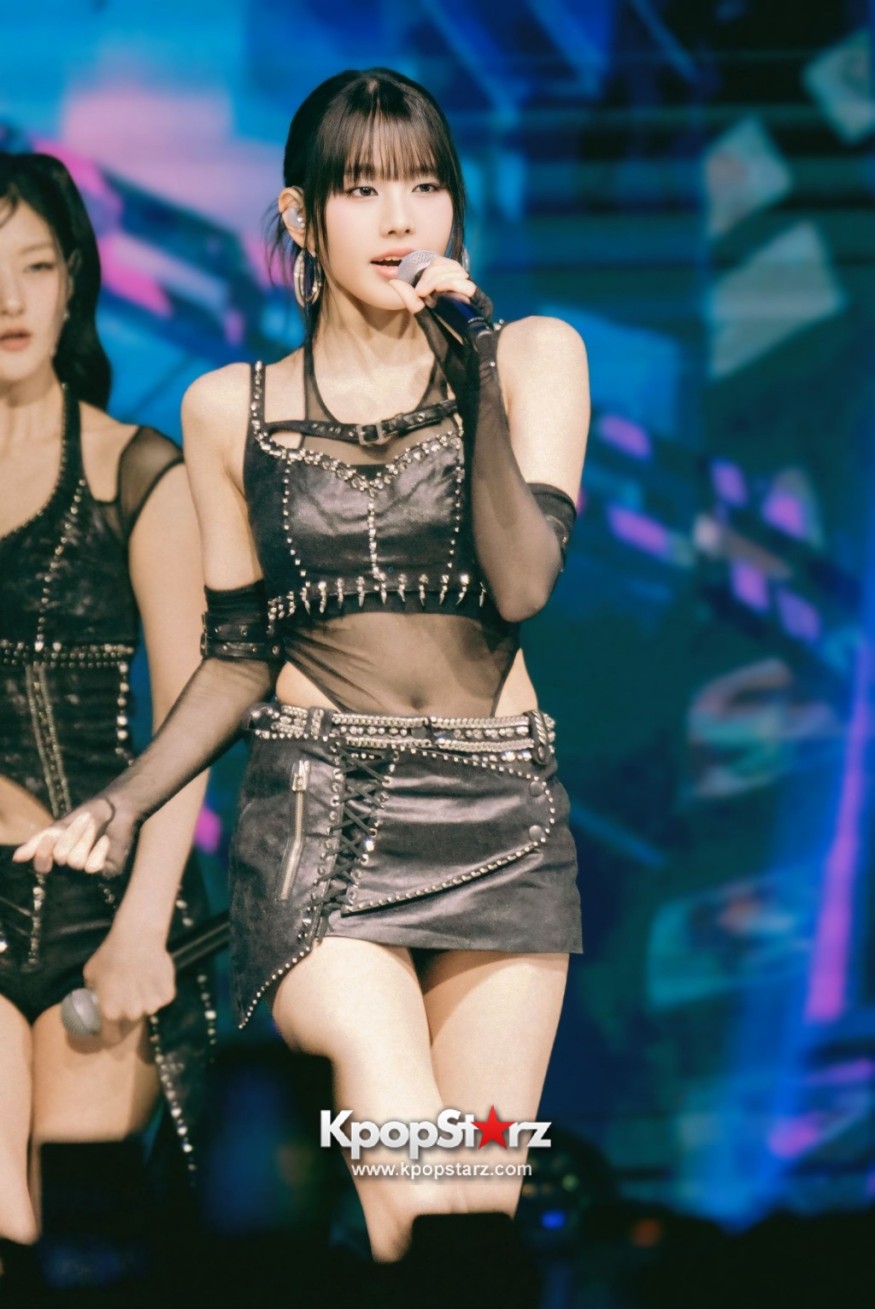 KISS OF LIFE Lights Up Singapore With Explosive “KISS ROAD”