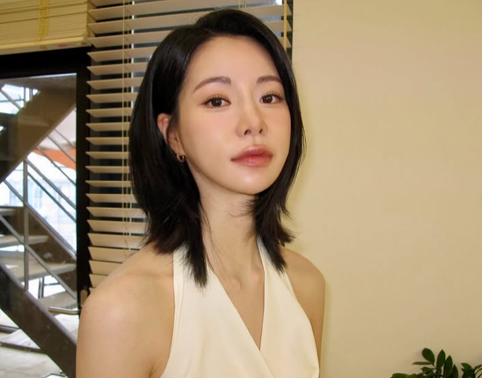 Lim Ji Yeon Becomes First Ambassador for Mercedes-Maybach's Customer Appreciation Program