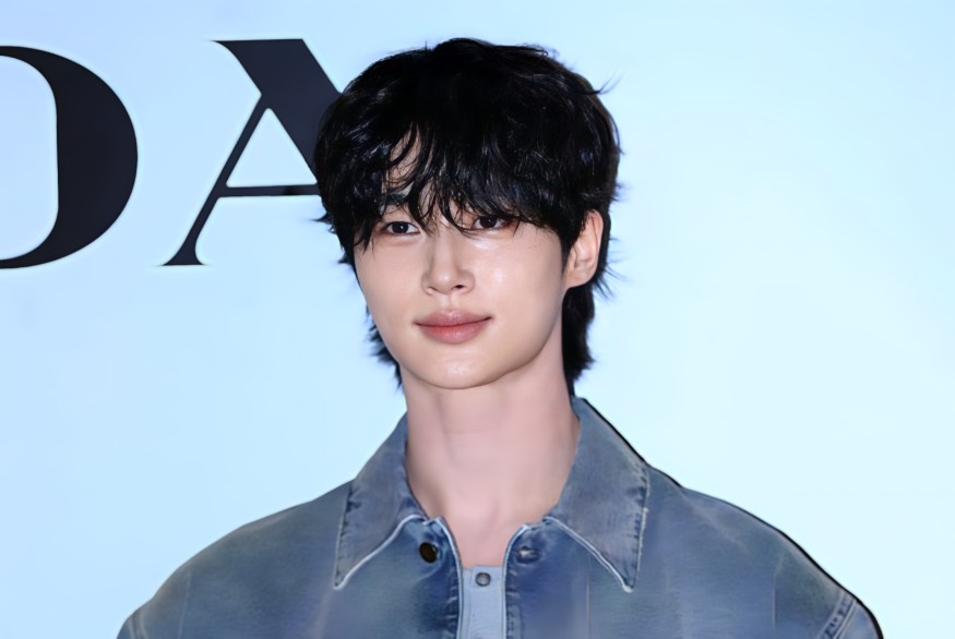 Byeon Woo-seok to Present the 2025 K‑World Dream Awards