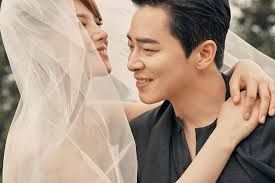Jo Jung Suk and Gummy Welcome Their First Daughter