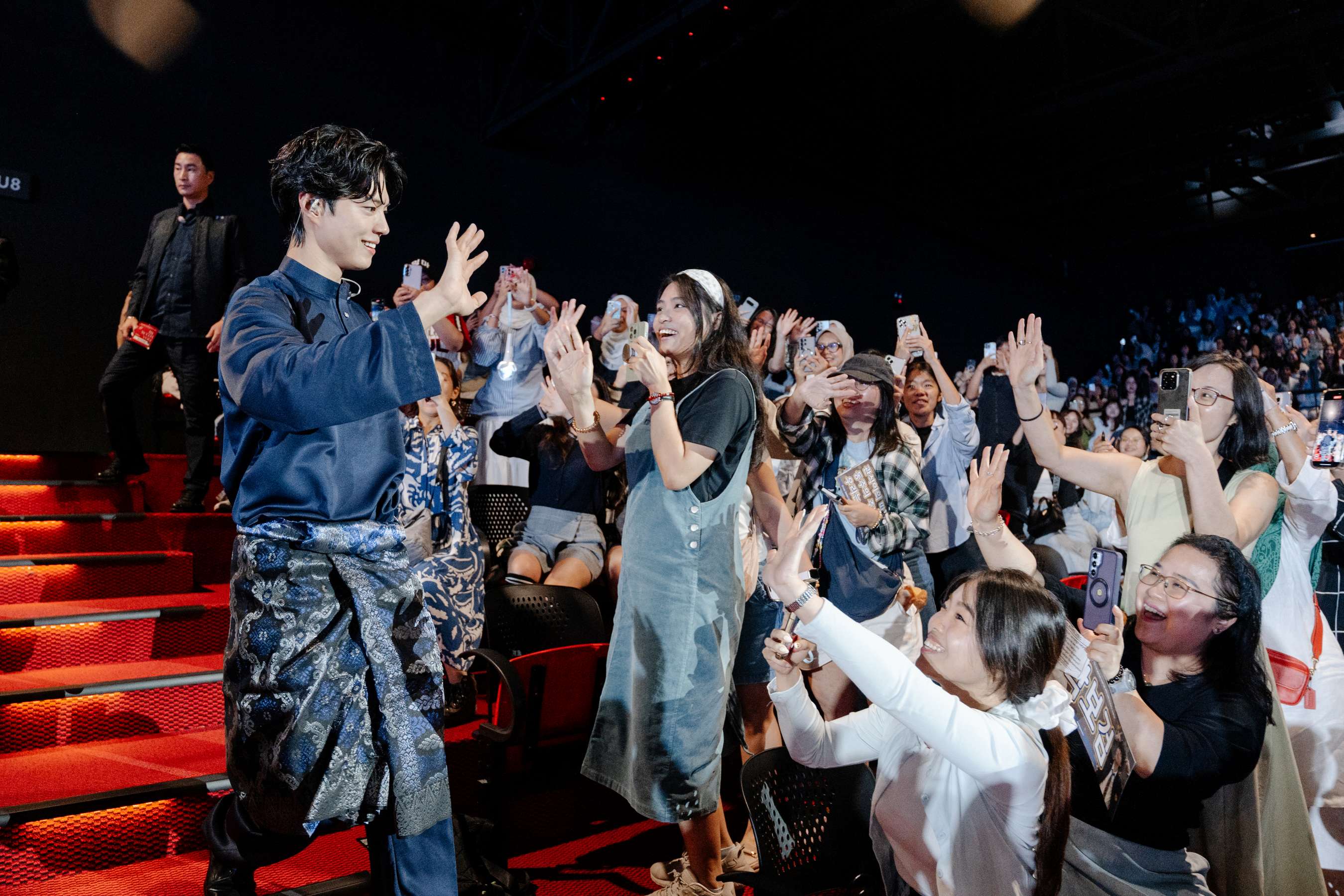 PARK BO GUM 2025 FAN MEETING TOUR BE WITH YOU 