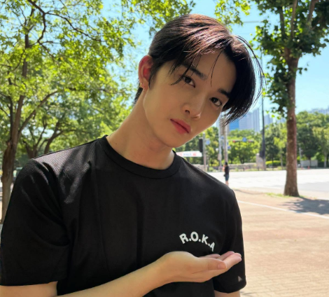 Former Wanna One Member Bae Jin Young Teases Solo Debut This October