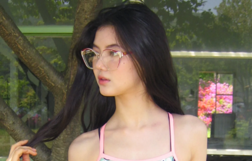 Will NewJeans's Danielle Join THE BLACK LABEL? Online Theory Points to the Possibility