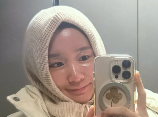 Former Crayon Pop Member Choa Hospitalized Ahead of Twin Birth After High‑Risk Pregnancy