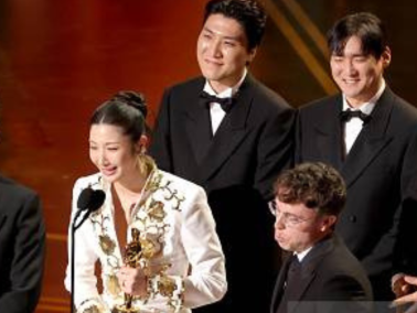 HOLLYWOOD, CALIFORNIA - MARCH 15: (L-R) Yuhan, EJAE, ZHUN, Mark