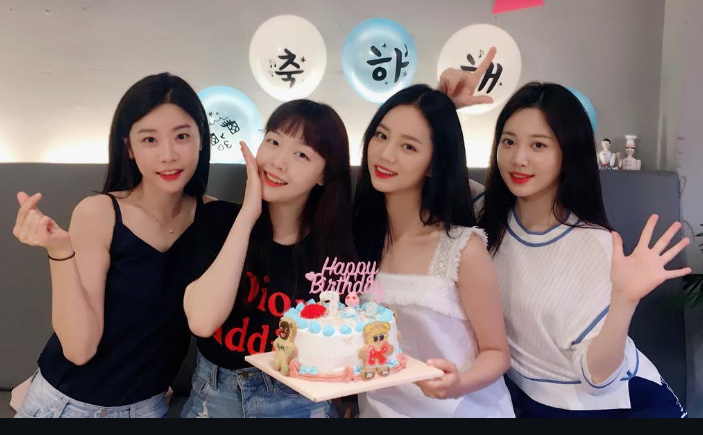 Girl's Day Reunites as Full Group, Thrilling Fans With Rare Update and New Photos