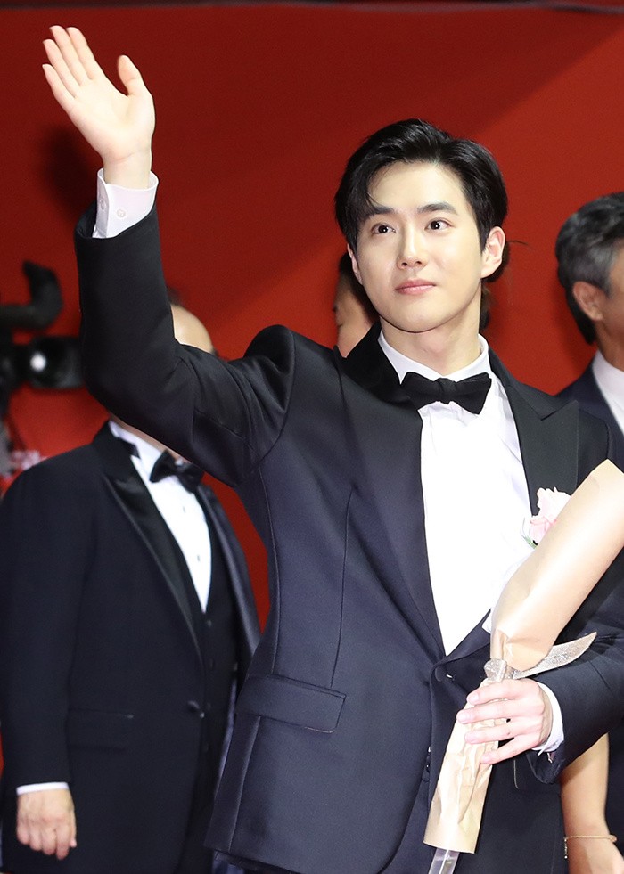 EXO Suho, Self-Luminous Visual