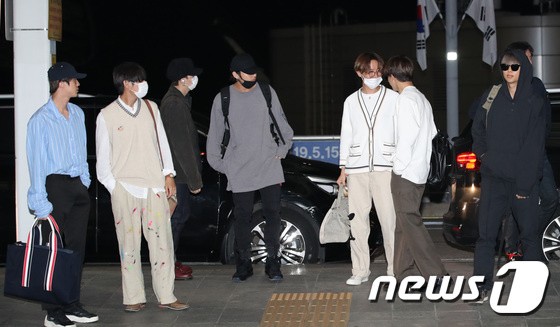 BTS leave Incheon Airport to Saudi Arabia