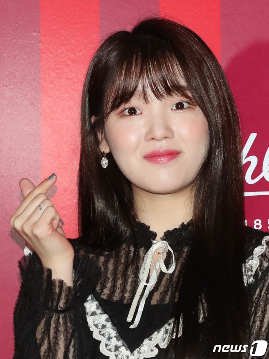 Oh My Girl Seunghee, Lovely girl