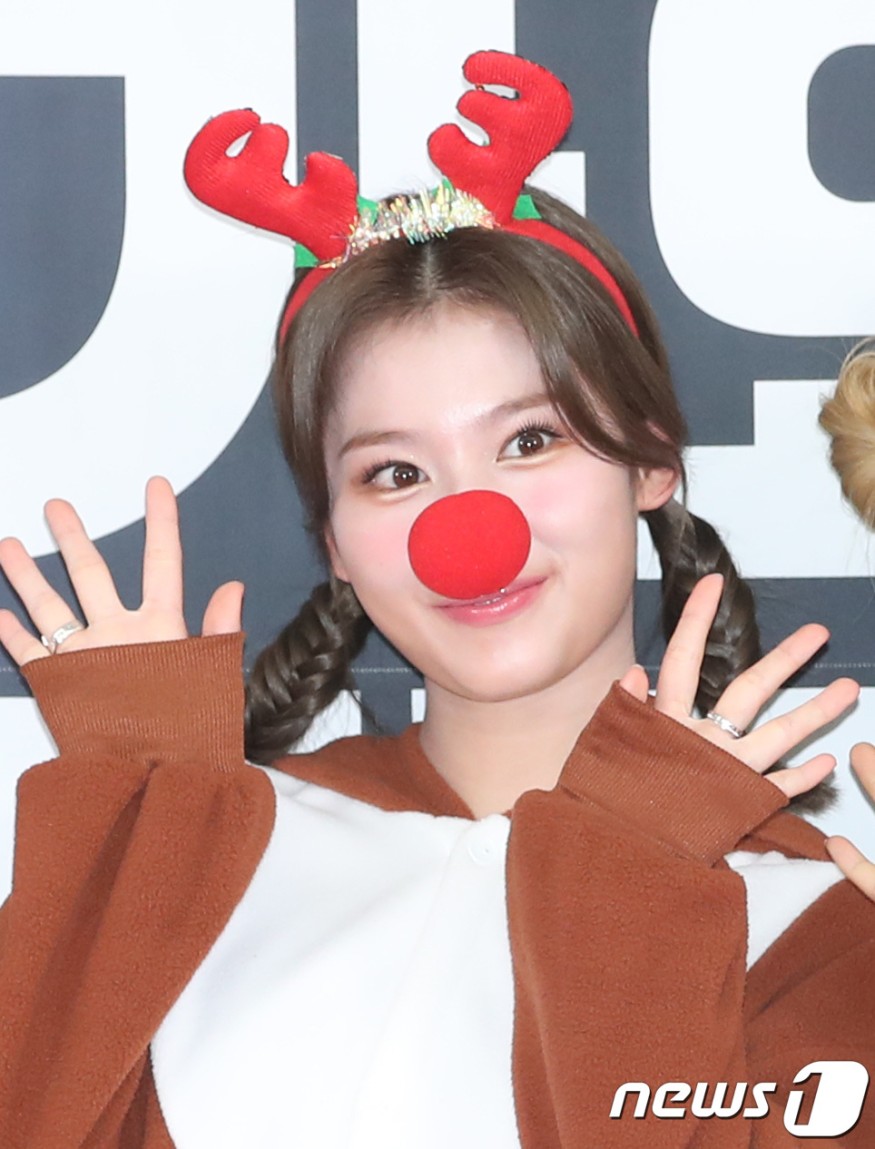 Dahyun-Sana-Jihyo, Cutie Twice