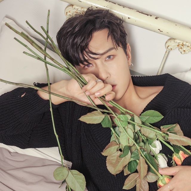 Kim Dong-wan to release solo album in two years… Vampire Teaser 'Intensity'