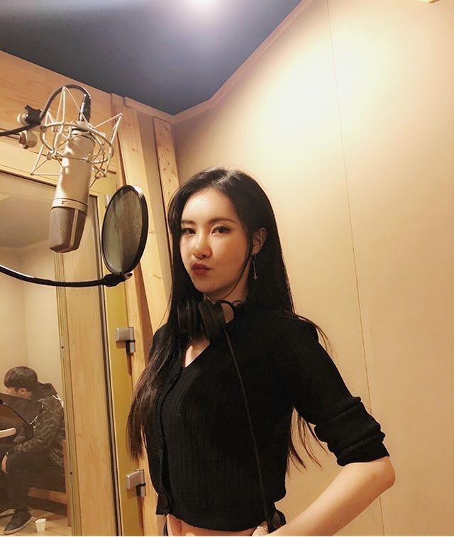 Yezi, unveils comeback teaser