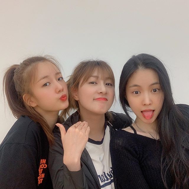Apink, Yoon Bomi x Oh Ha-young x Son Na‑eun, Shining Beauty of YOS Trio