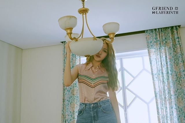 GFriend Unveils New Mini Album '回: LABYRINTH' Concept Photo