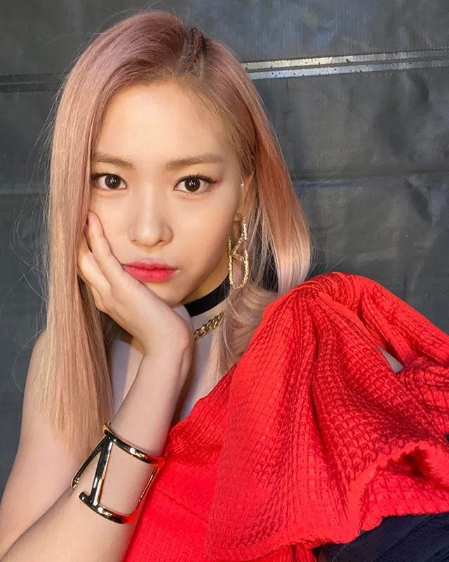 ITZY Appears on US FOX-TV Good Day New York