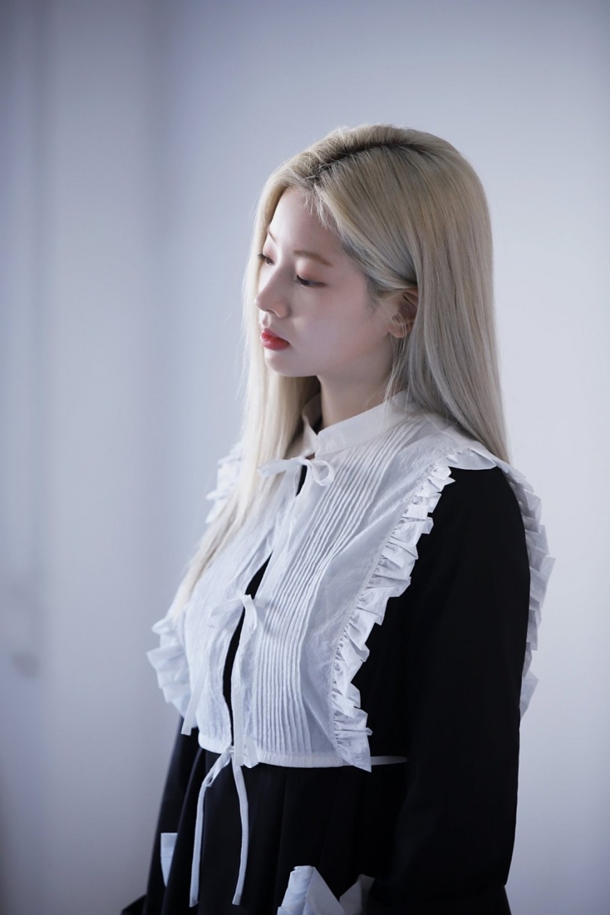 TWICE Dahyun, bright blonde style, purity x sexy