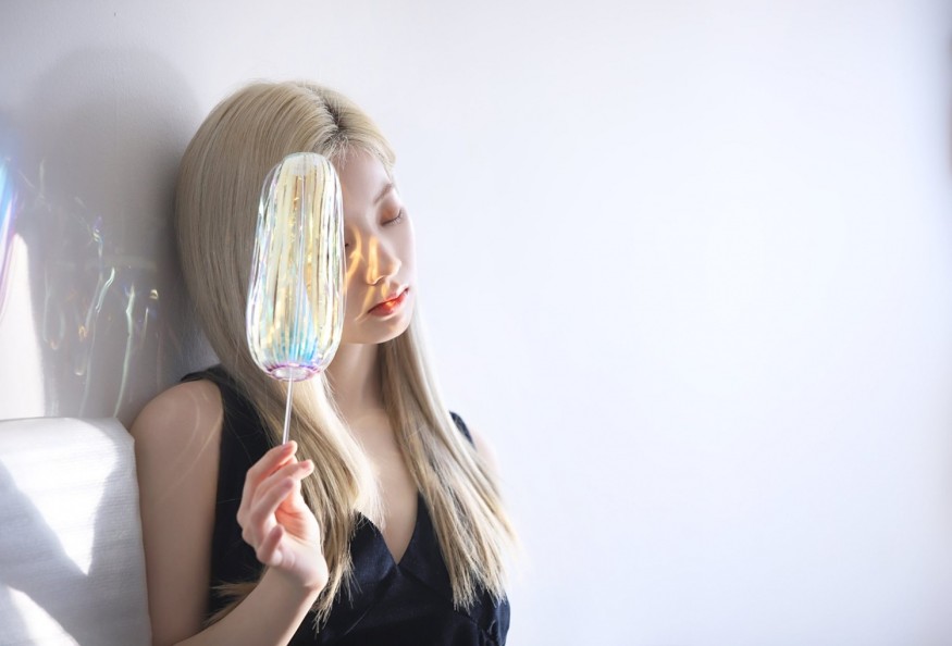 TWICE Dahyun, bright blonde style, purity x sexy