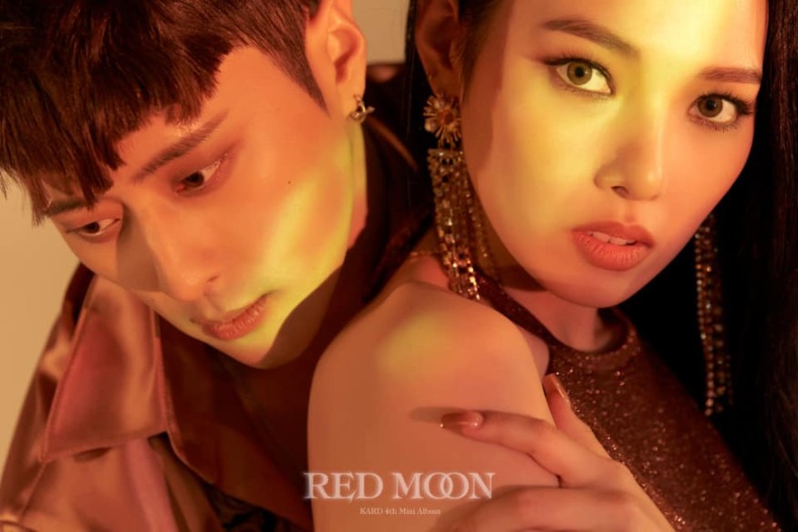 KARD unveils concept photo 'Red Moon'
