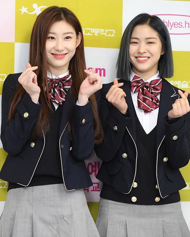 "I'll grow more" Ryujin · Chaeryeong, high school graduation