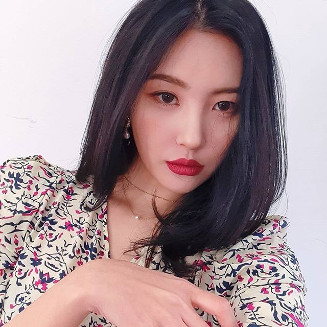 Sunmi, sexy 'City Wooman' behind the scenes