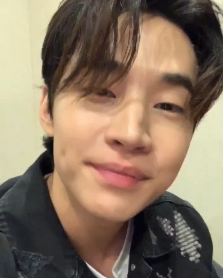 "Every Tuesday at 8 o'clock" Henry releases YouTube live broadcast schedule