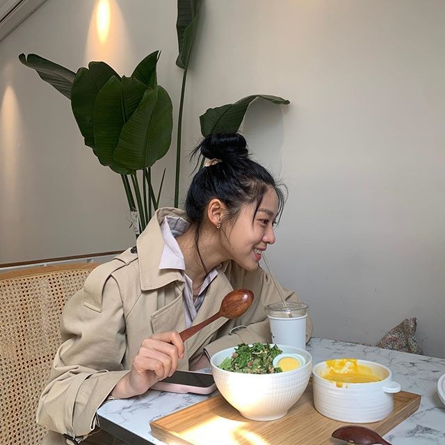 AOA Seolhyun, innocent charm