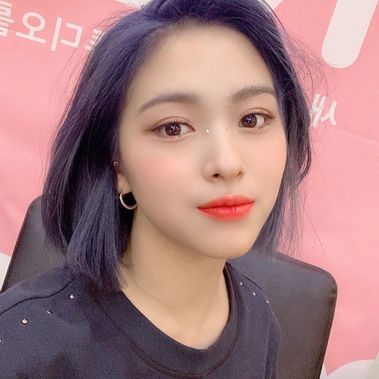 'KBS Cool FM' Jung Eun-ji X ITZY, warm certification shot