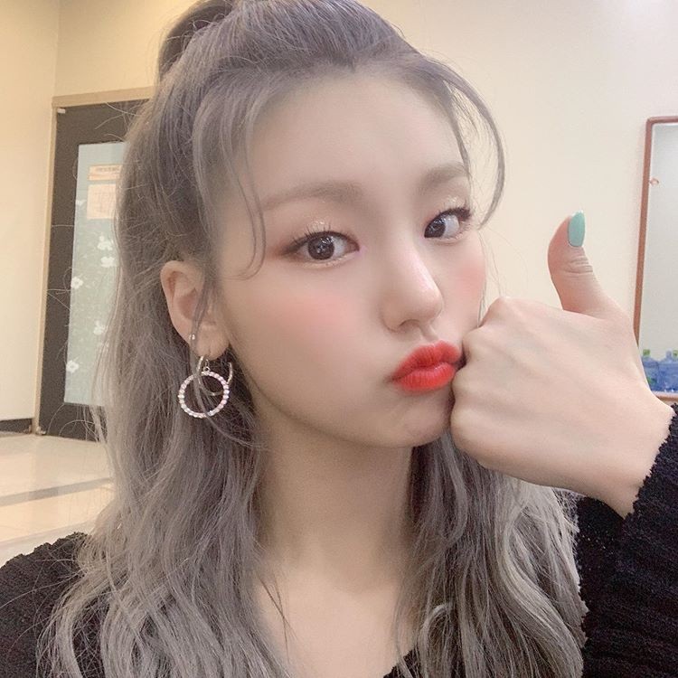 'KBS Cool FM' Jung Eun-ji X ITZY, warm certification shot