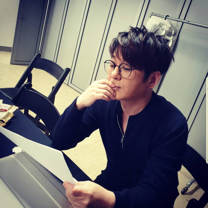 Shin Seung Hun, 30th anniversary of debut, reveals track list of 'My Personas'