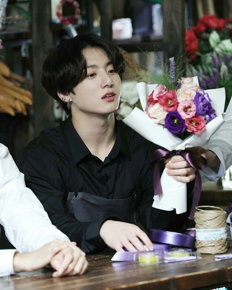 BTS Jungkook shows off strong SNS popularity