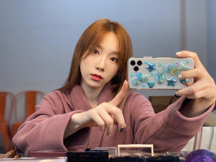 Taeyeon, grandmother hand in hand "I love you, meet in a dream"