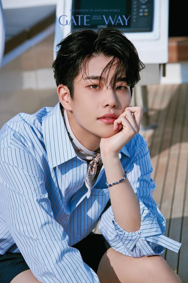 ASTRO Catch Everyone's Eyes in Refreshing "GATEWAY" Teasers
