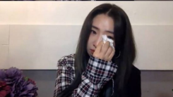 Minzy Tearfully Admits She Was Going Through A Hard Time On Live Stream