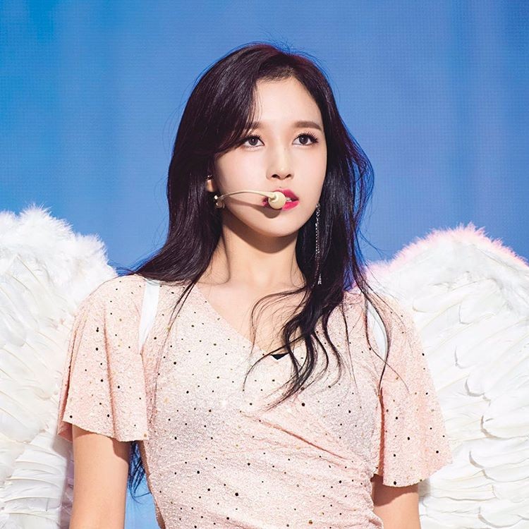 TWICE Mina Transforms Into A Fairy Tale Queen For "MORE & MORE"
