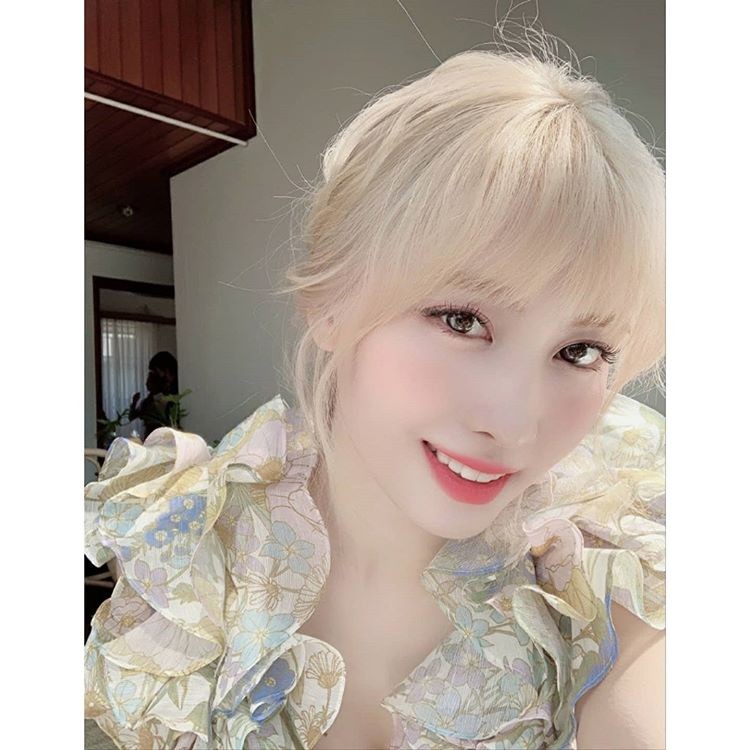 TWICE Momo Flaunts Fascinating Beauty in "MORE & MORE" Teaser