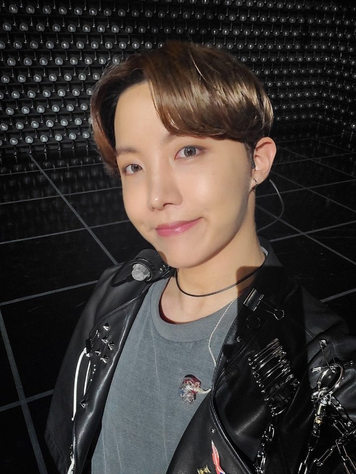 'BANGBANGCON' BTS, bright smile "I love you. I was happy"