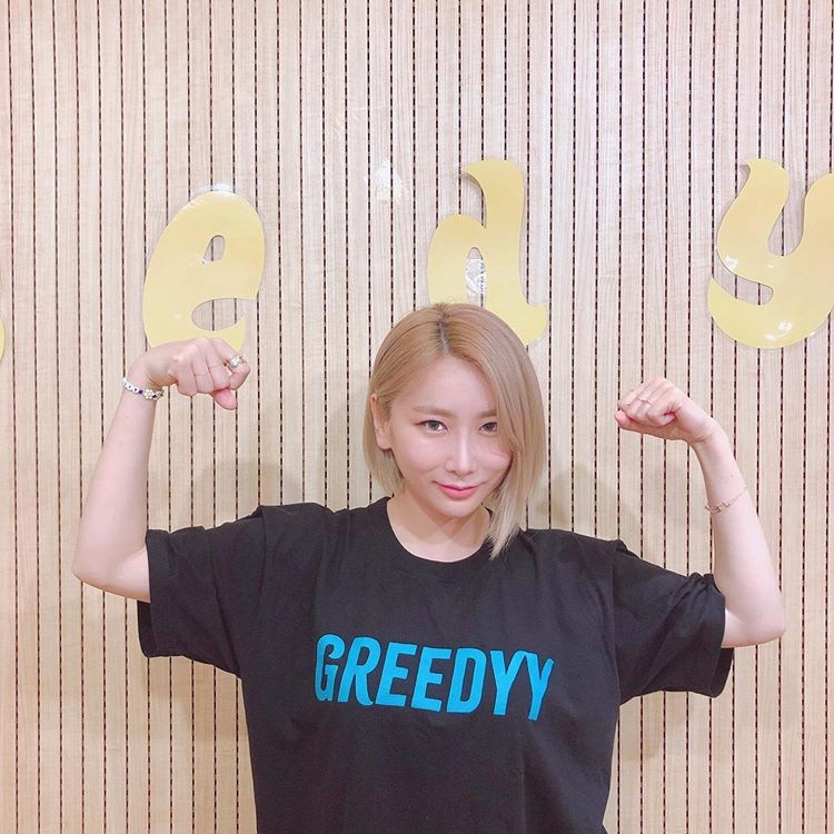 Chungha, Moonbyul and Ji-yeon, JeA 'Greedyy' Dance Challenge Participation