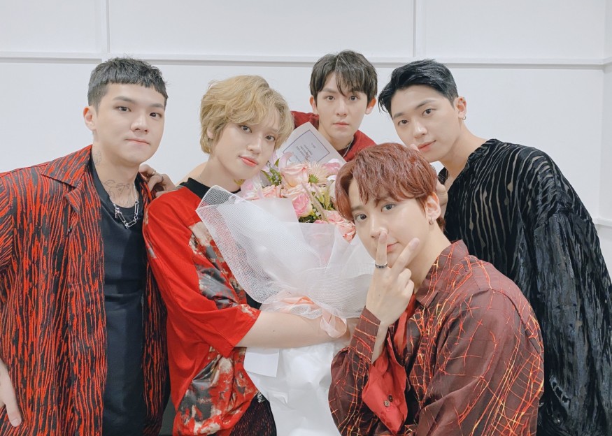 Teen Top, 'Crazy' special stage at'M Countdown' on the 30th