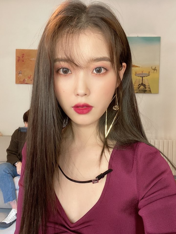 '12th Anniversary of Debut' IU 'You Hee-Yeol's Sketchbook' Special Broadcast "It's like a public birthday party"
