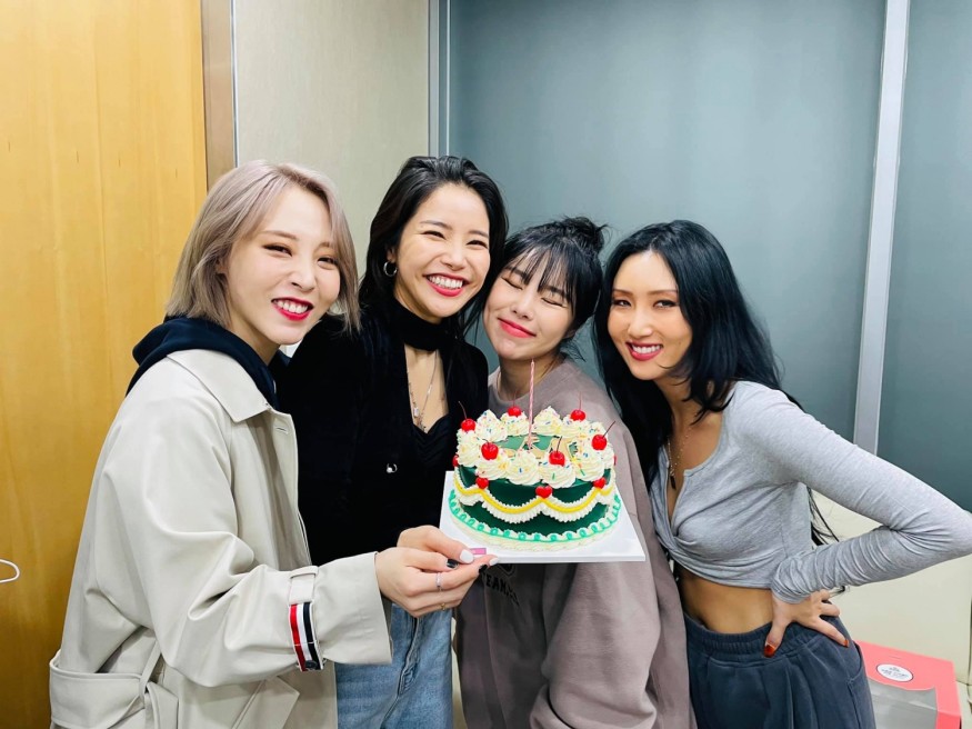 Mamamoo, new EP 'TRAVEL' exceeded 120,000 copies