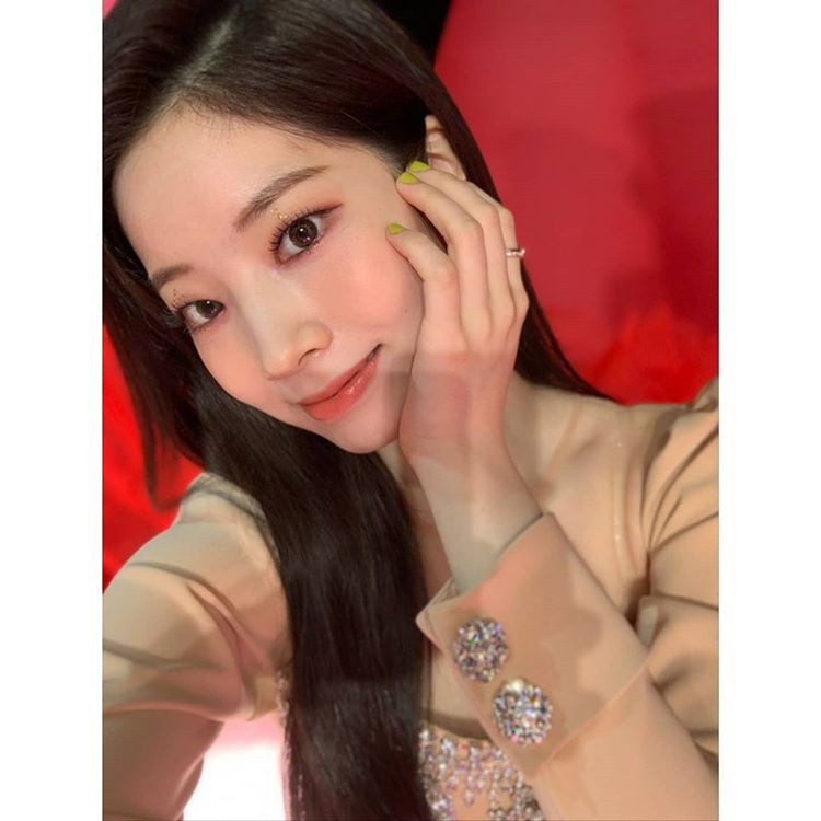 TWICE Dahyun, milky skin