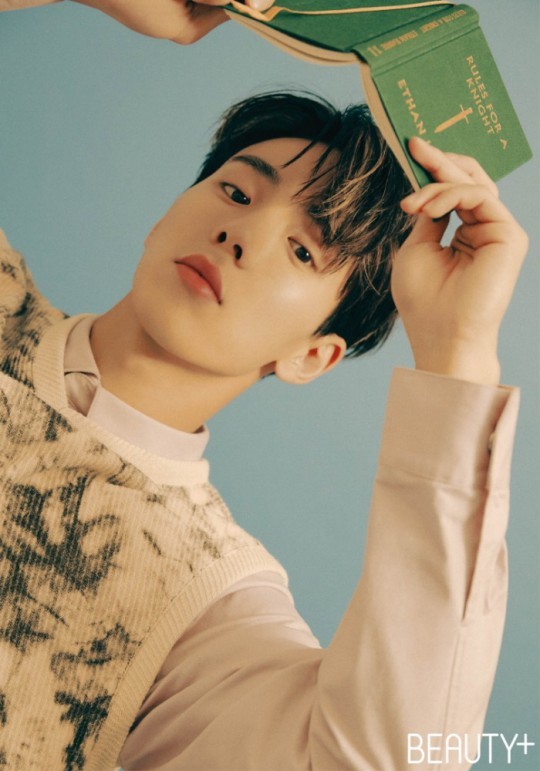 MONSTA X Shownu, are you a singer? It's a model!