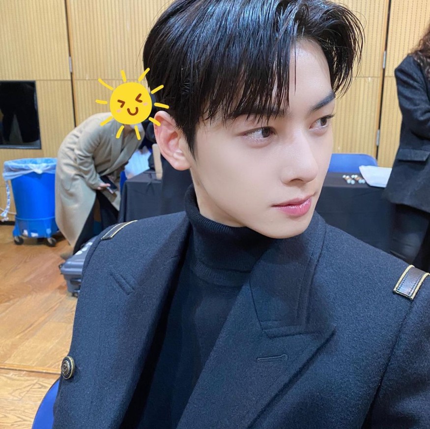 Cha Eun-woo, milky skin + perfect look