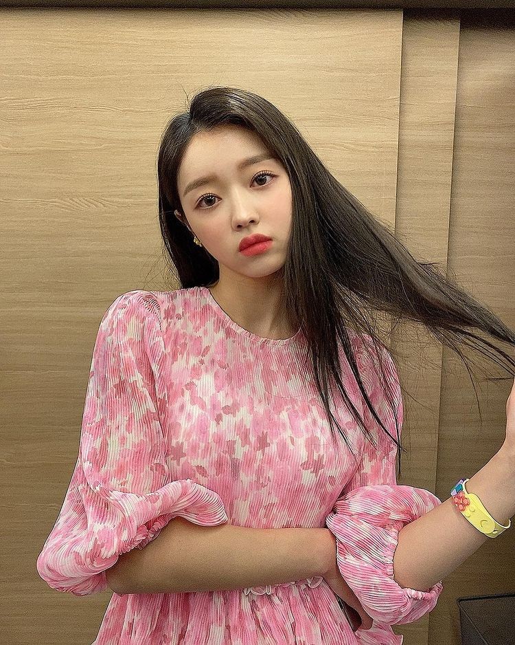 OH MY GIRL YooA, the freshness of human cherry
