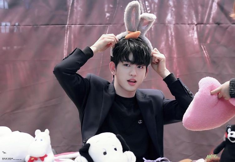 GOT7 Jin-young, the expression of her lips, cute charm