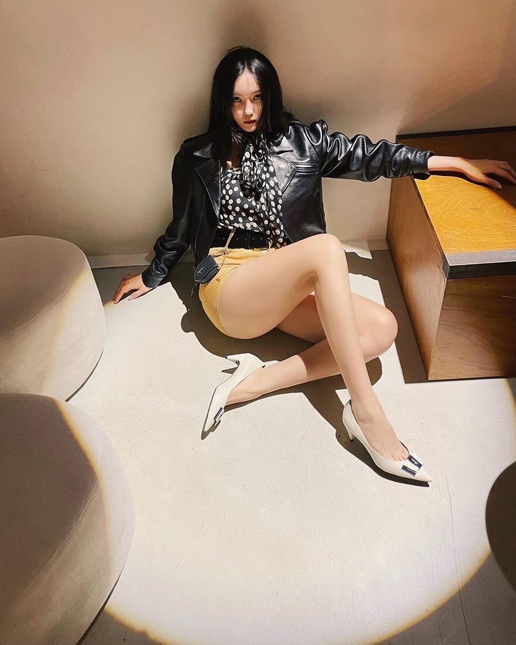 Hyomin, legs more unrealistic than mannequins