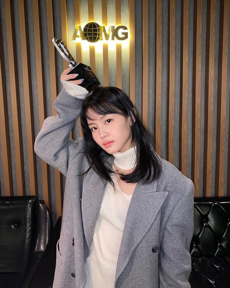 Lee Hi, a beautiful look that feels like a maturity ‘becomes prettier’